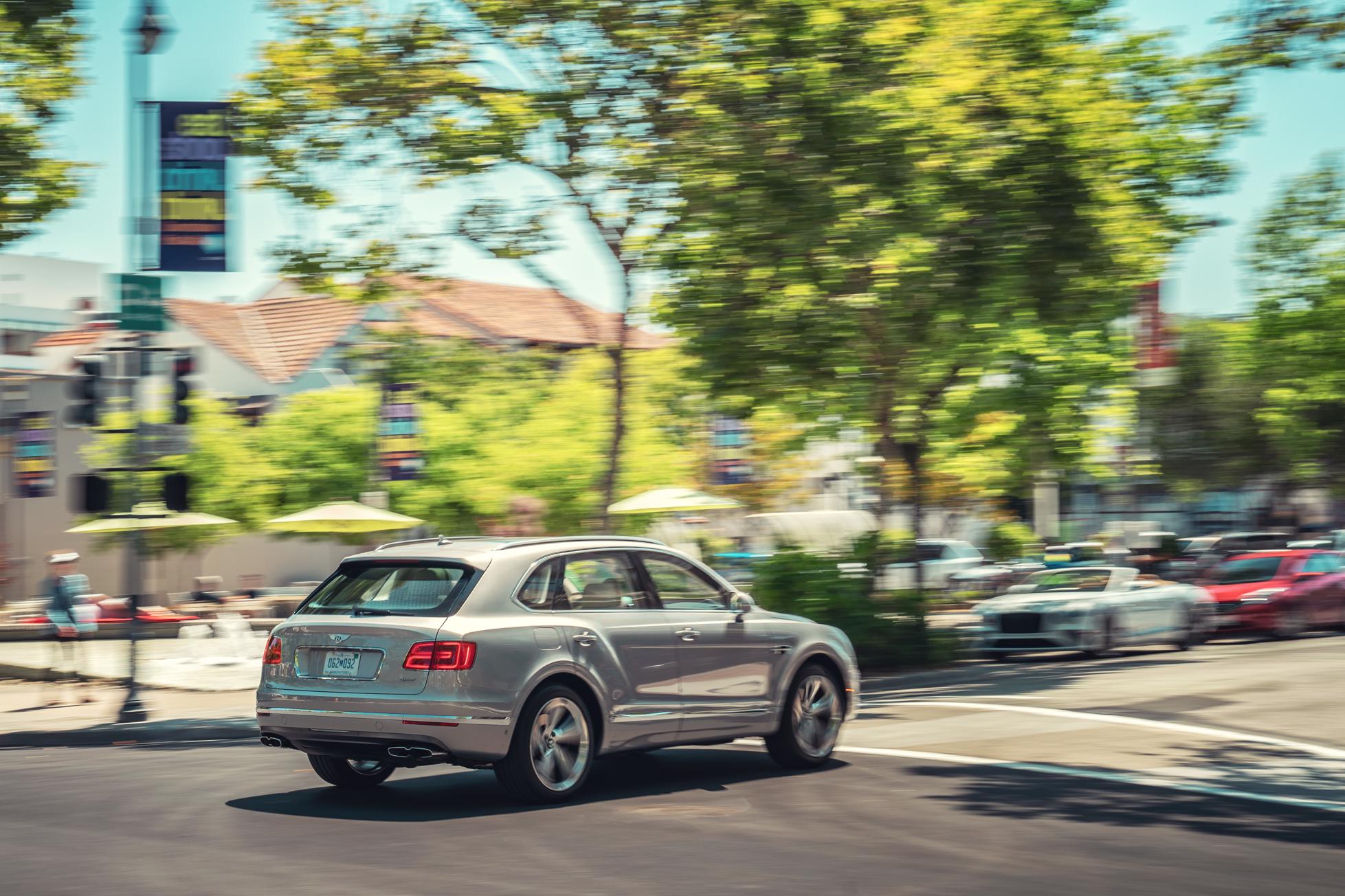 message-editor%2F1562792953851-rp-bentleybentaygahybrid-8-1957x1304.jpg