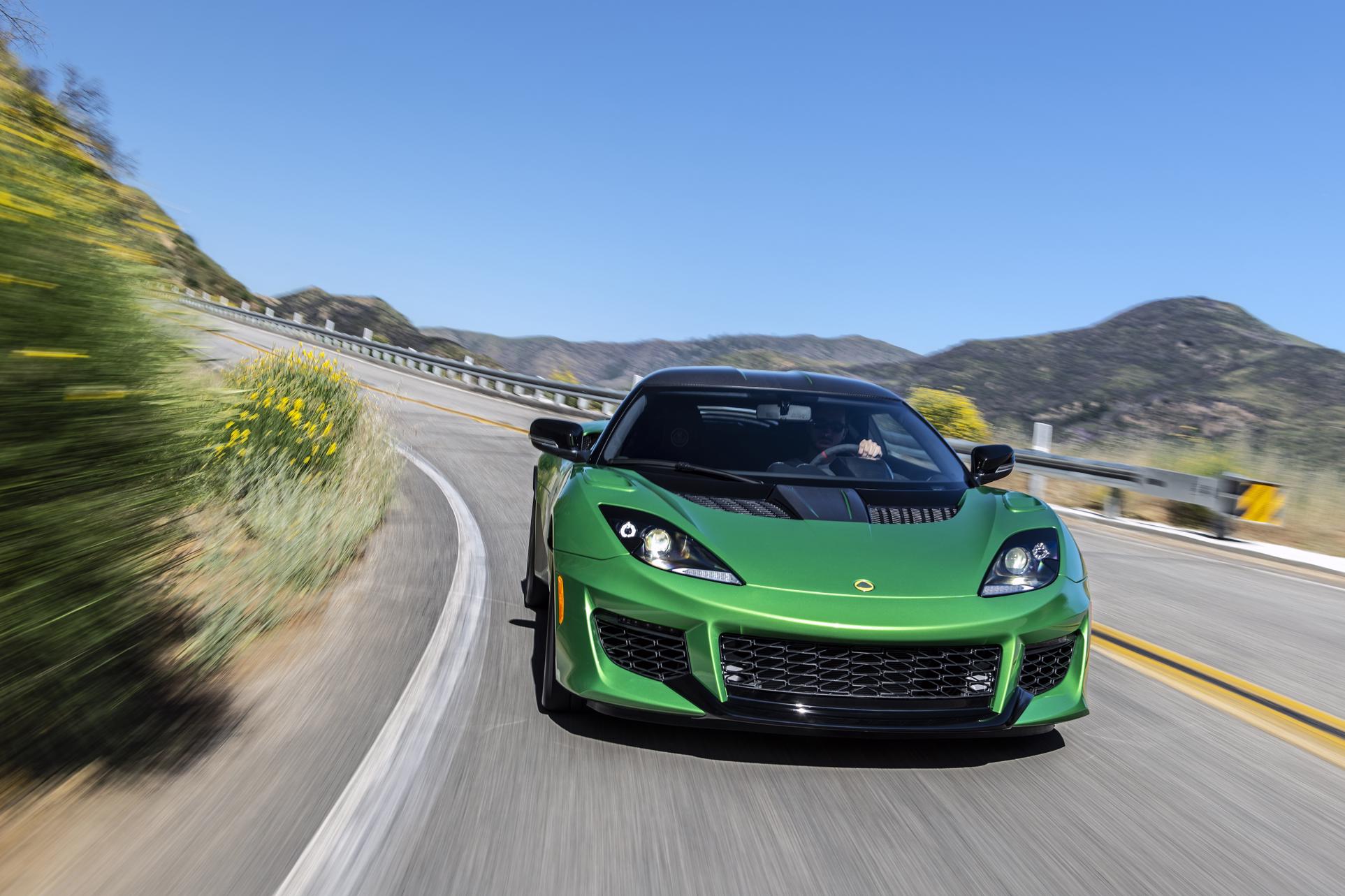 message-editor%2F1565391482610-lotus-evora-gt-vivid-green-10-1925x1283.jpg