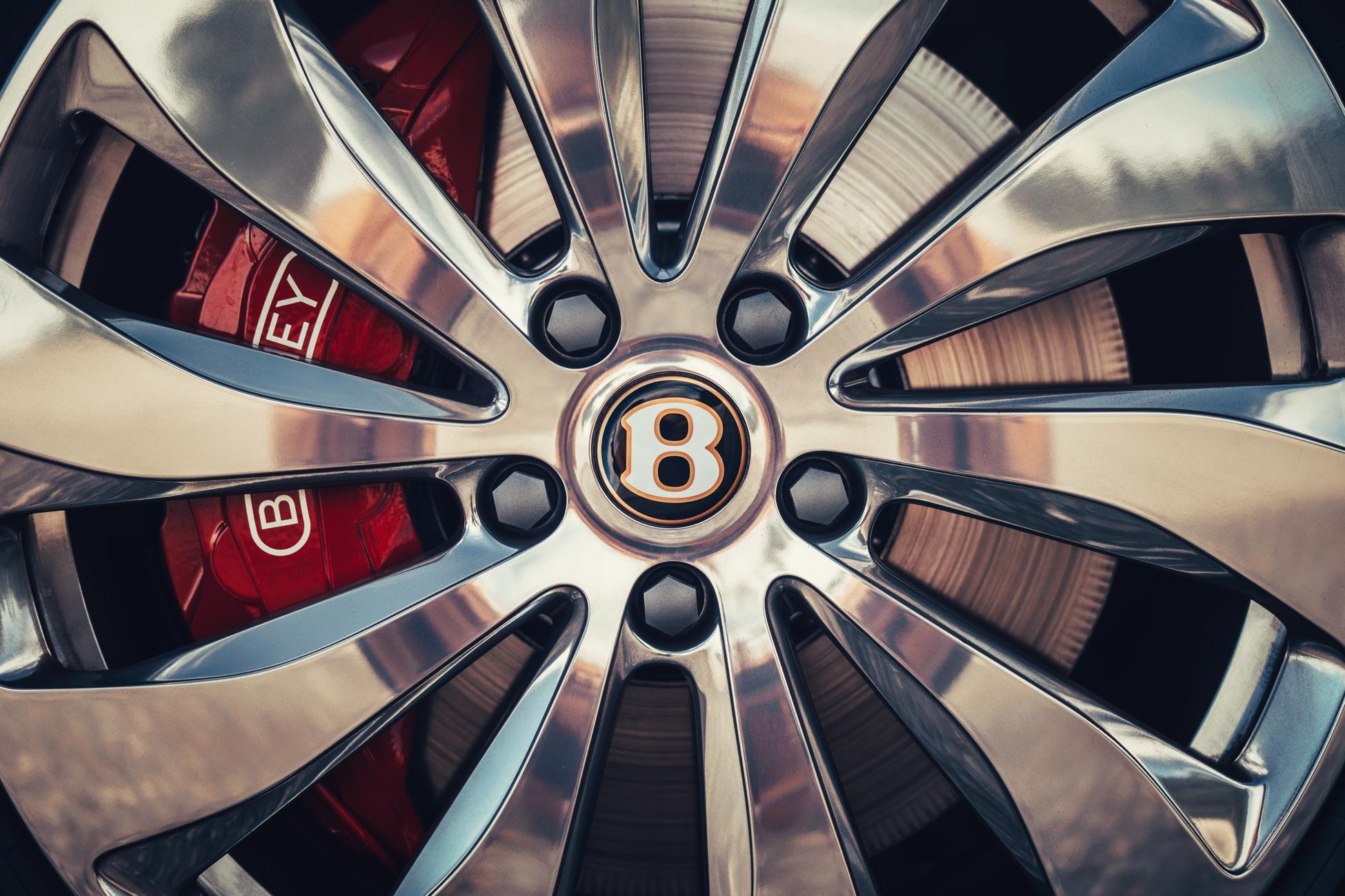 message-editor%2F1571171106970-rp-bentleyextremesilverflyingspurmonaco-15-1950x1300.jpg