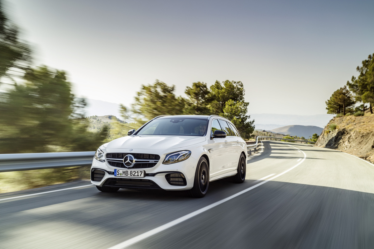 message-editor%2F1571412198804-17amg_e63s_14-1200x8001.jpg