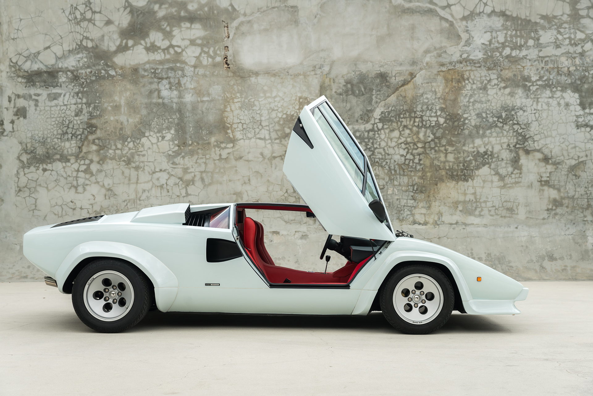 One-Off 1985 Lamborghini Countach QV Downdraft Is Headed to Auction