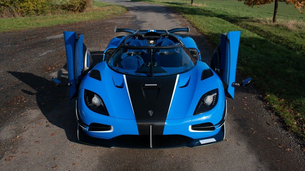 message-editor%2F1576103179186-2018koenigseggagerarsforsaleonautotraderdec20195.jpg
