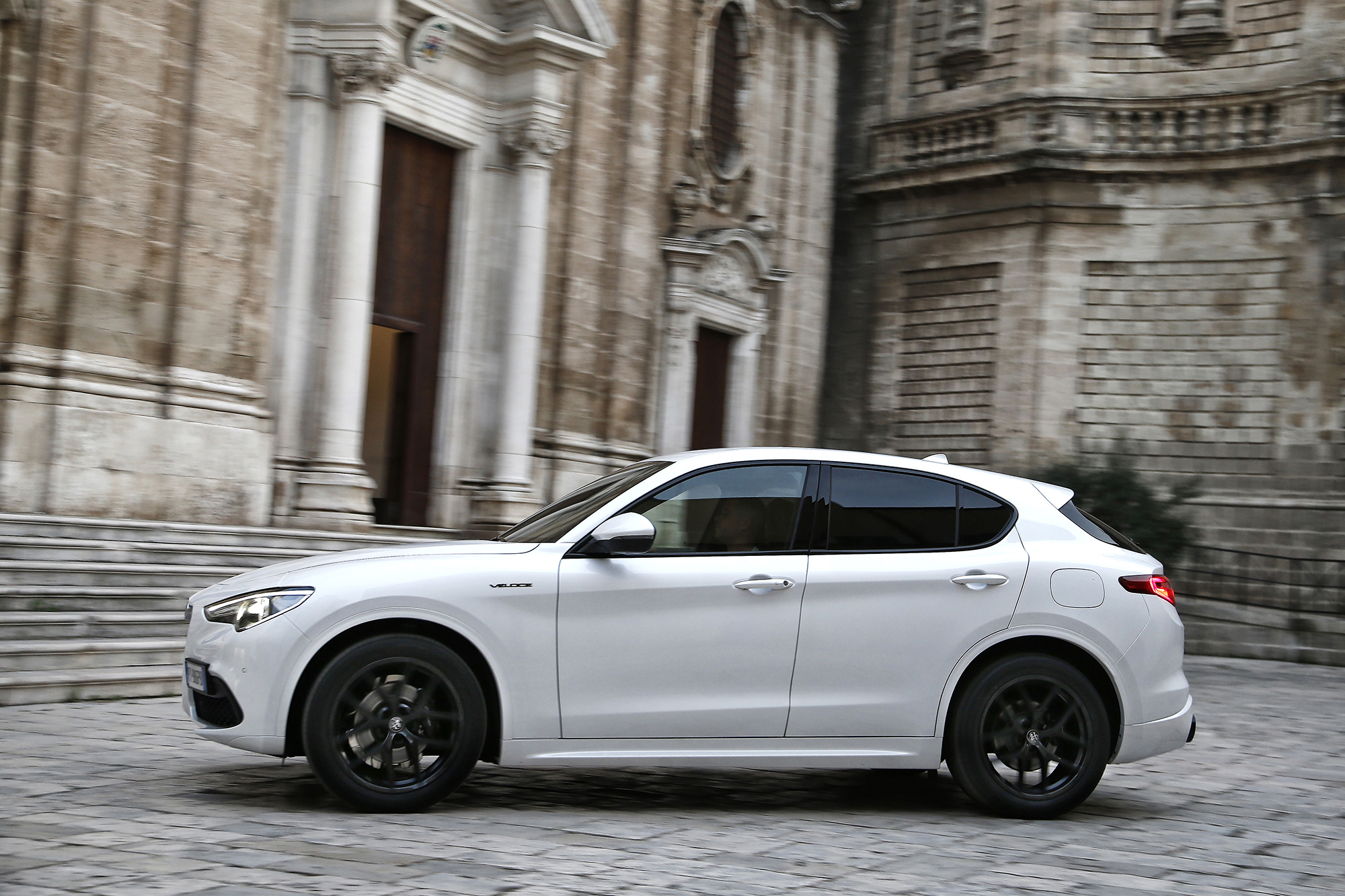 message-editor%2F1576278359979-191120_alfa-romeo_giulia-stelvio-my2020_20.jpg