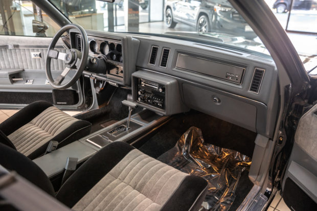 message-editor%2F1578839702830-1987_buick_gnx_1578159732d208495d1987_buick_gnx_15781597318764daec590fb2-7c5b-4b03-9107-87a33e8f18e6-gcb8kz-620x413.jpg