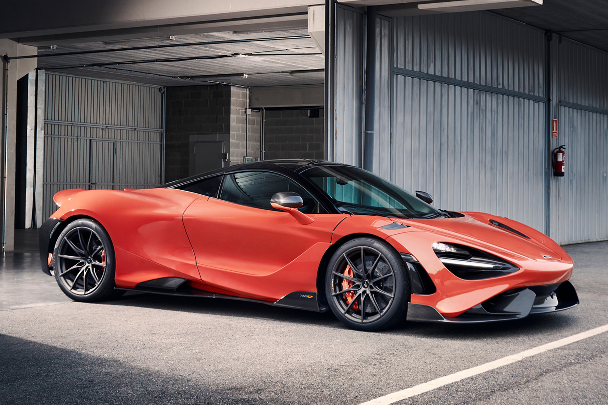 message-editor%2F1583225722051-765lt-pit-lane-banner-1920x1050.jpg