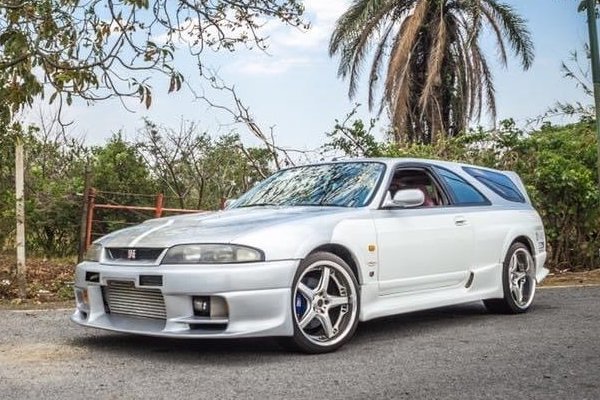 Nissan Skyline GT-R R33