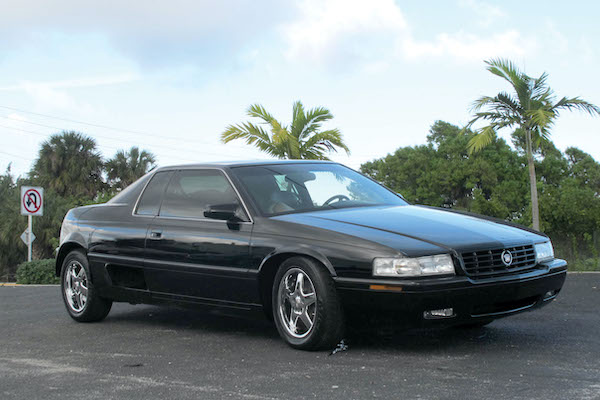 The Mosler Twinstar Was a Dual-Engine, 575-HP '90s Super Cadillac