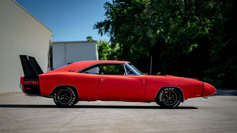 message-editor%2F1593517499570-1969-dodge-charger-r-t-se-2-2.jpg