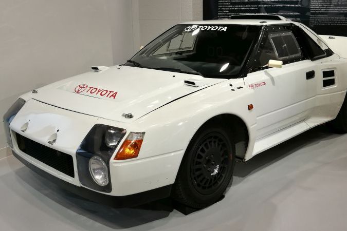Toyota 222D