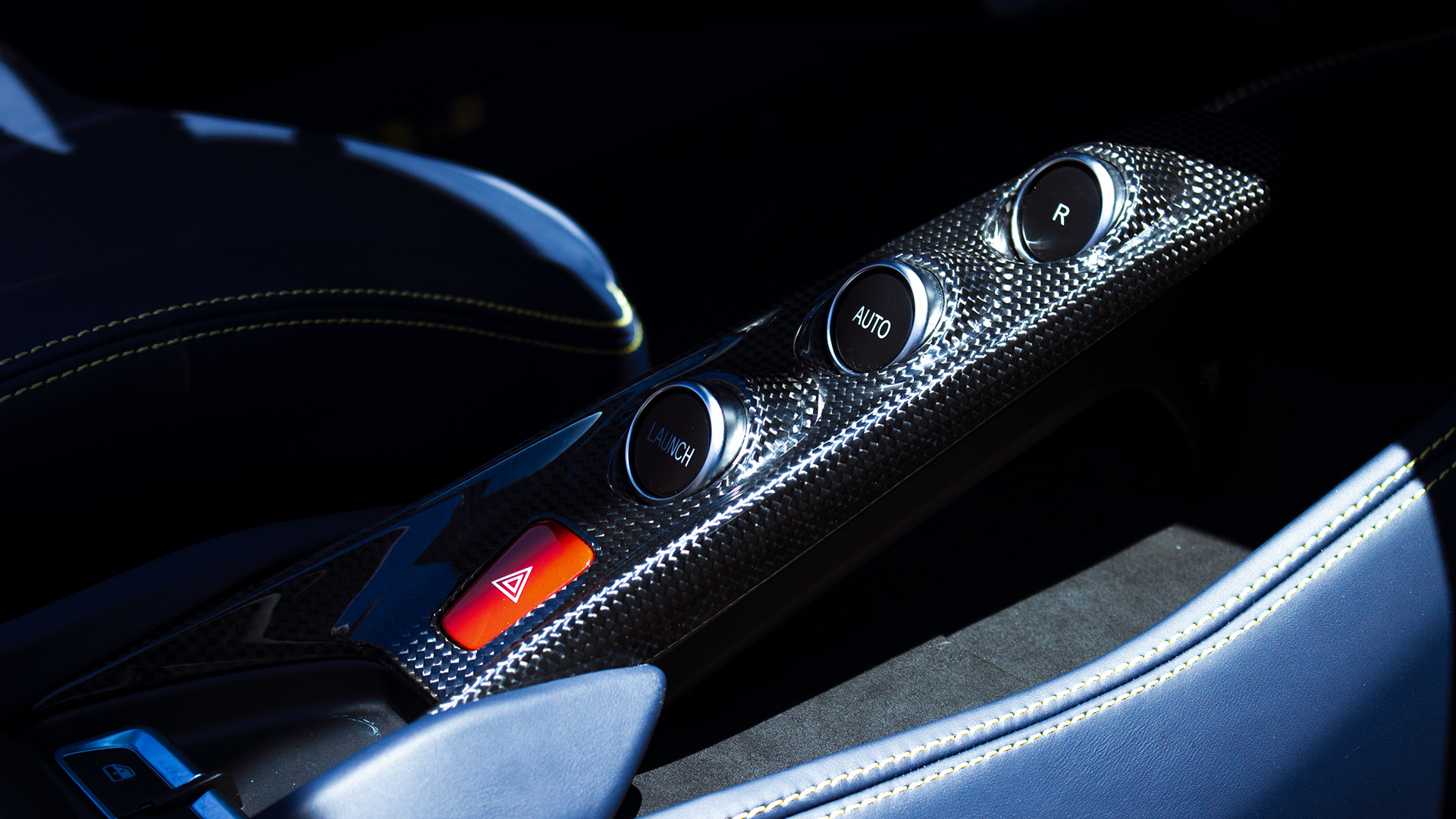 Ferrari F8 Spider interior 3
