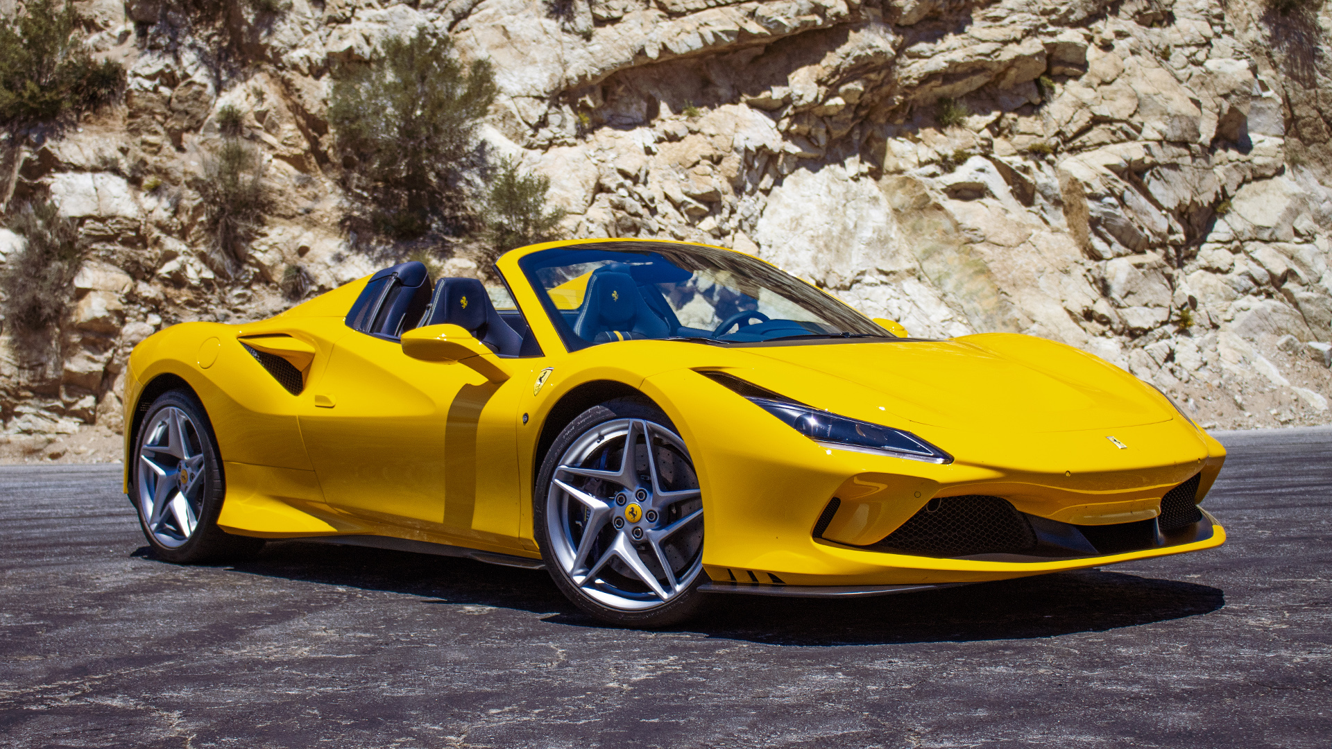 Ferrari F8 Spider random gallery 1