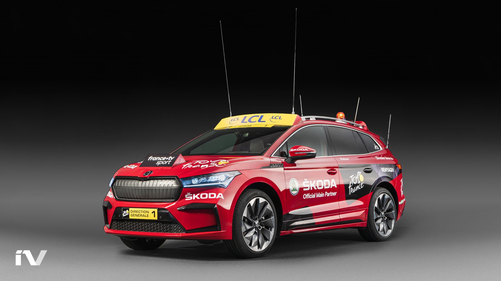 message-editor%2F1599050994654-200901_skoda-enyaq-iv-as-the-lead-vehicle-in-tdf_-1920x1080.jpg