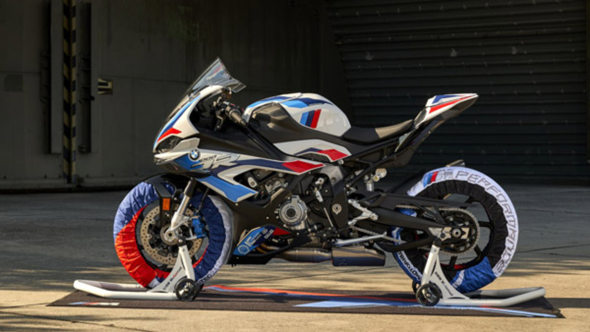 2021 BMW M 1000 RR