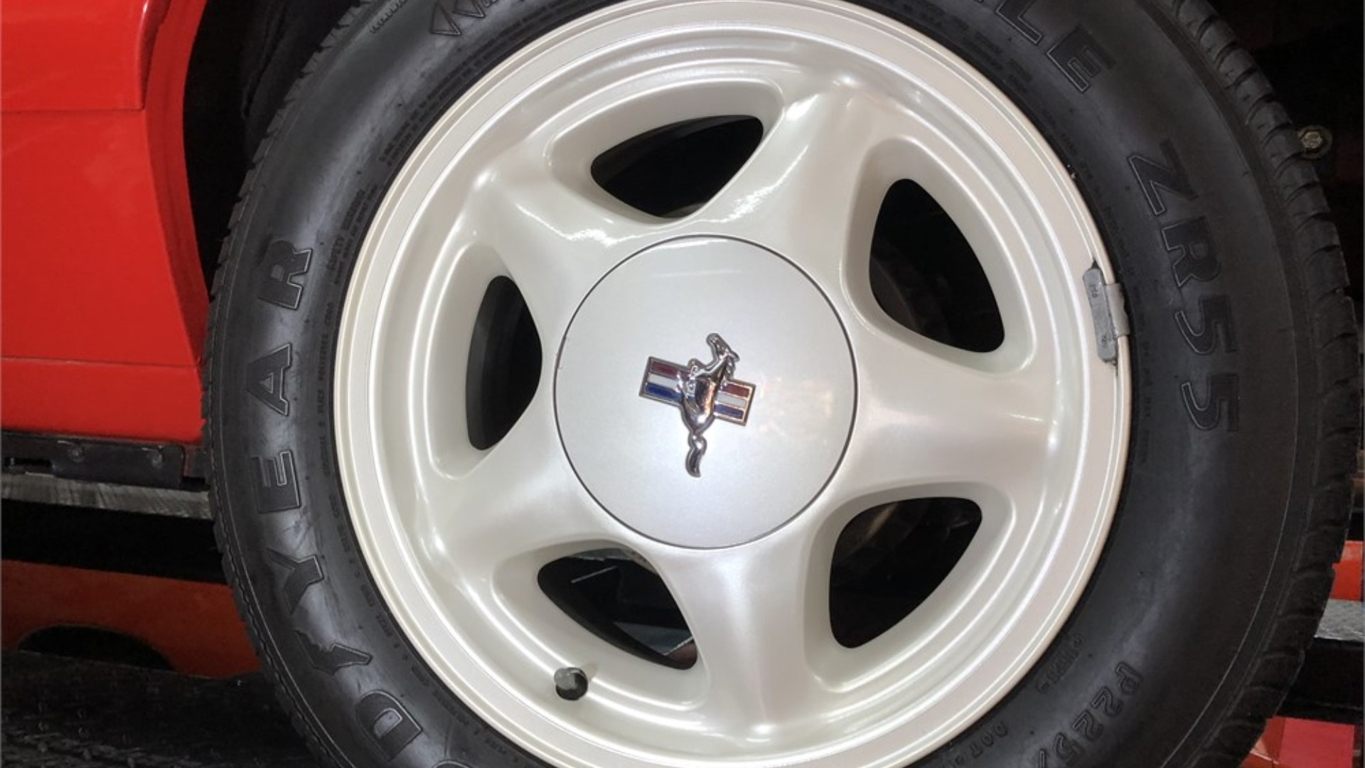 1992 Ford Mustang Summer Edition 