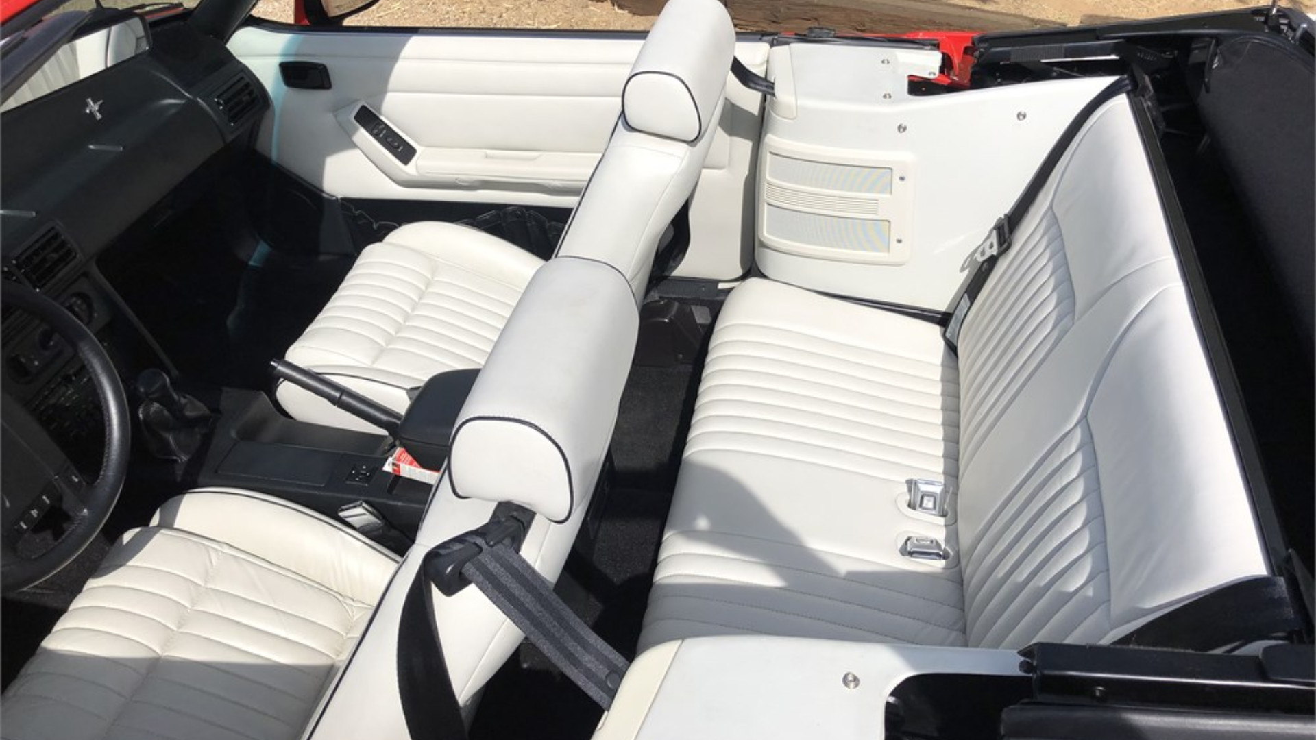 1992 Ford Mustang Summer Edition 