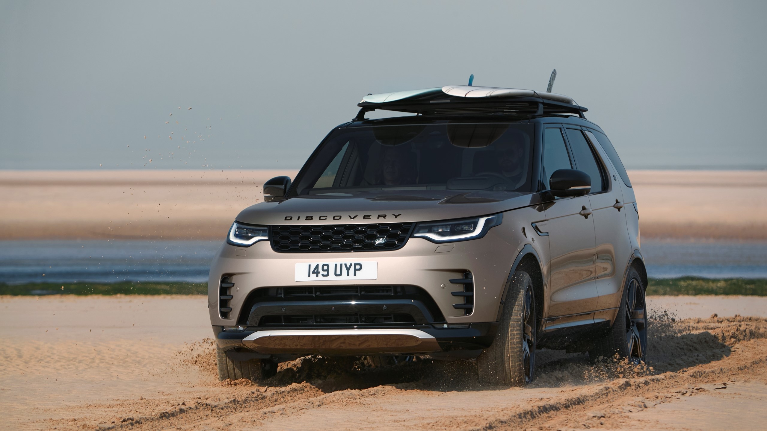 2021 Land Rover Discovery: New Mild-Hybrid Powertrain, Same ...