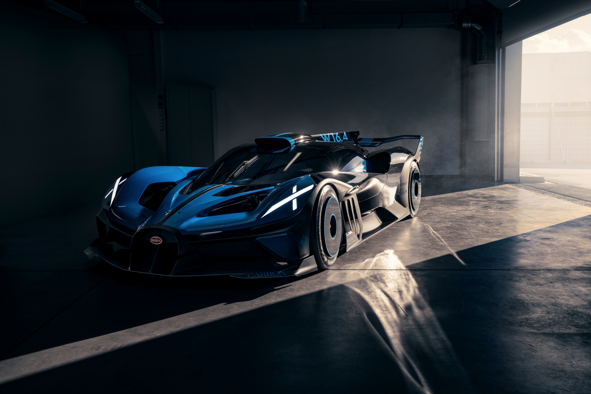 message-editor%2F1607561911441-bugatti_bolide_daylight_7.jpg