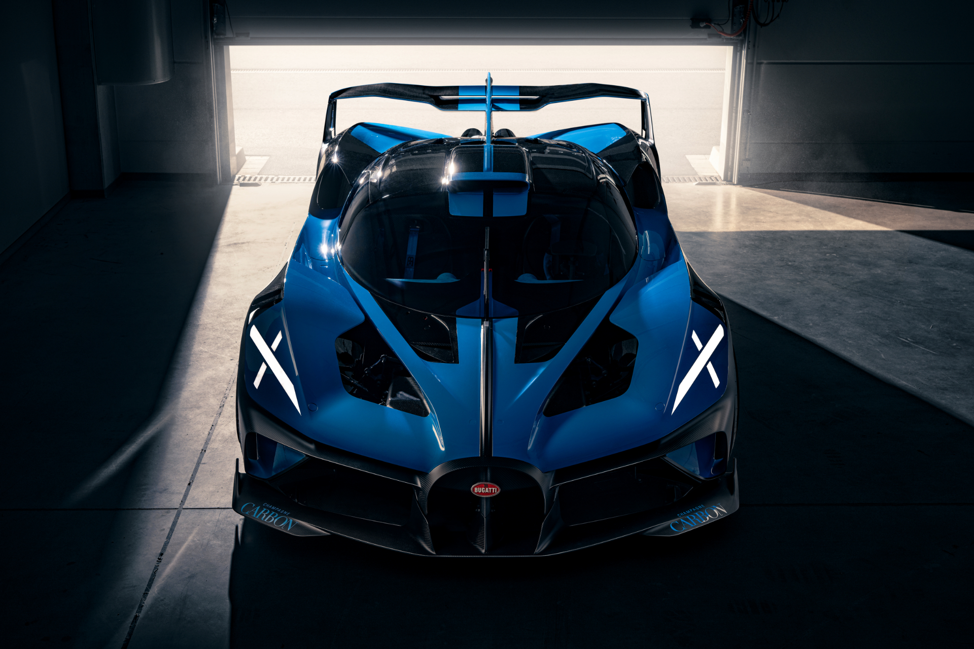 message-editor%2F1607561958098-bugatti_bolide_daylight_4.jpg