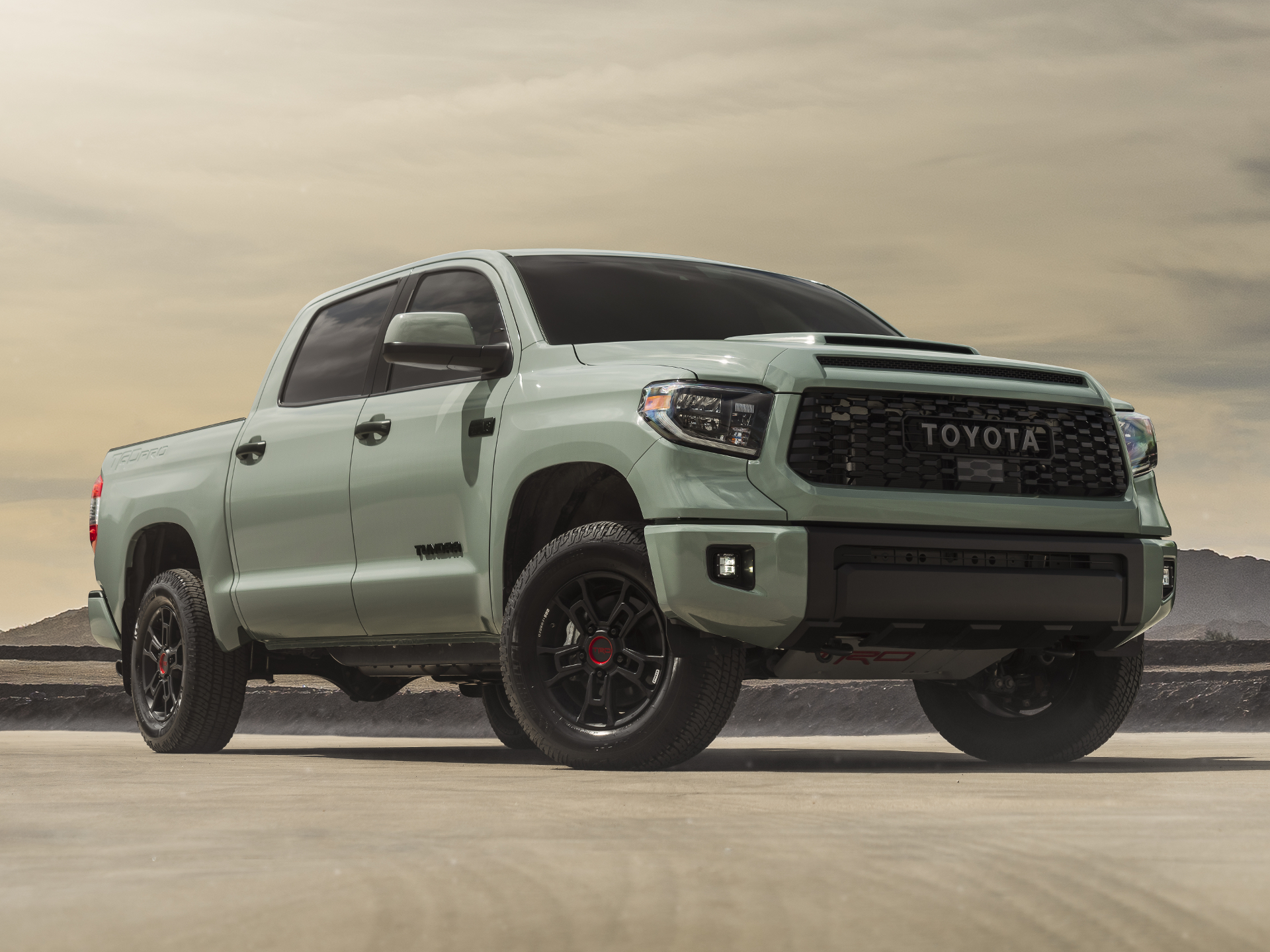 message-editor%2F1612933606137-my21_trd_pro_tundra_lr_001.jpg