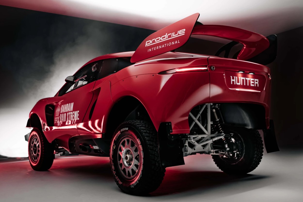 Prodrive’s Extreme Dakar Rally Buggy Is Getting a Street-Legal Version ...