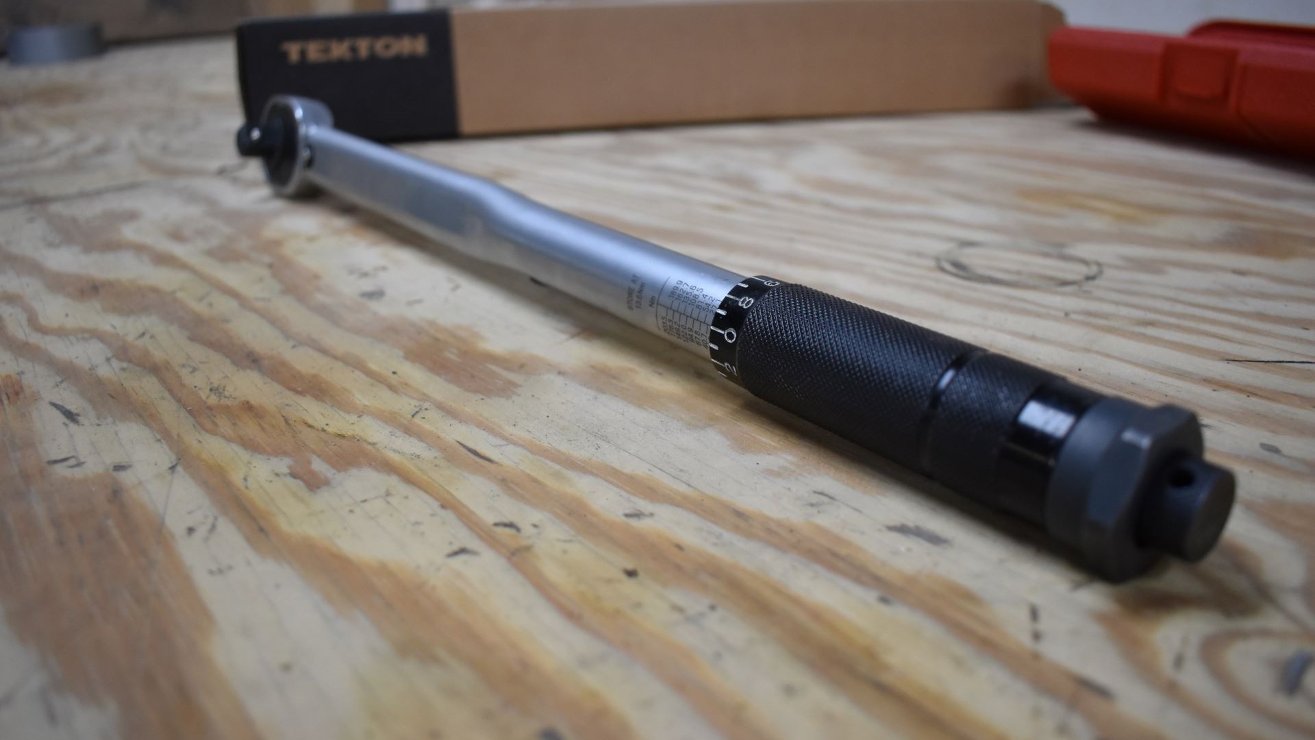 Poring over Tekton's torque collar.