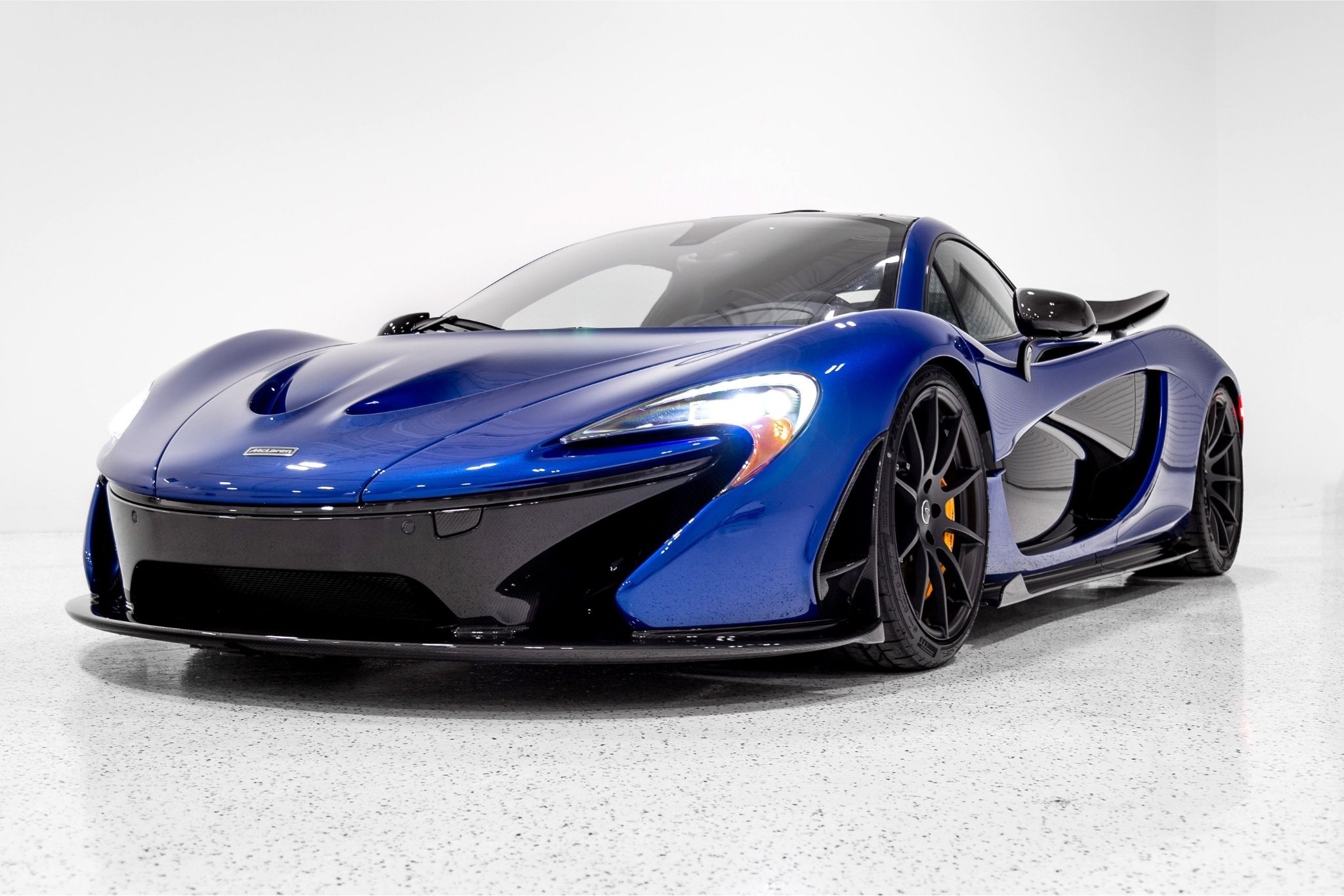 2015 McLaren P1 Owned by DJ Deadmau5 Crossing the Auction Block