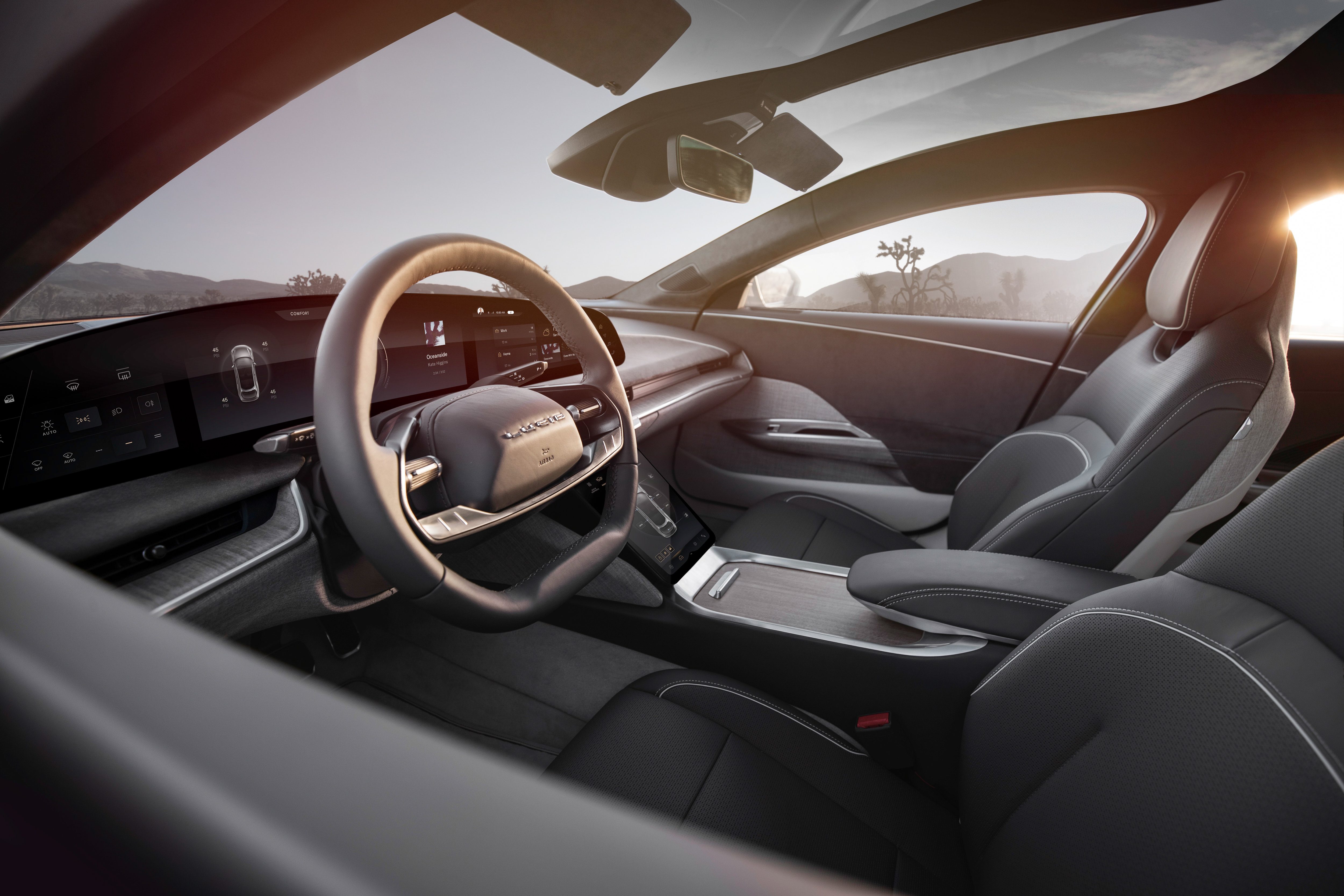 message-editor%2F1623881629694-lucid-air-interior-09.jpg