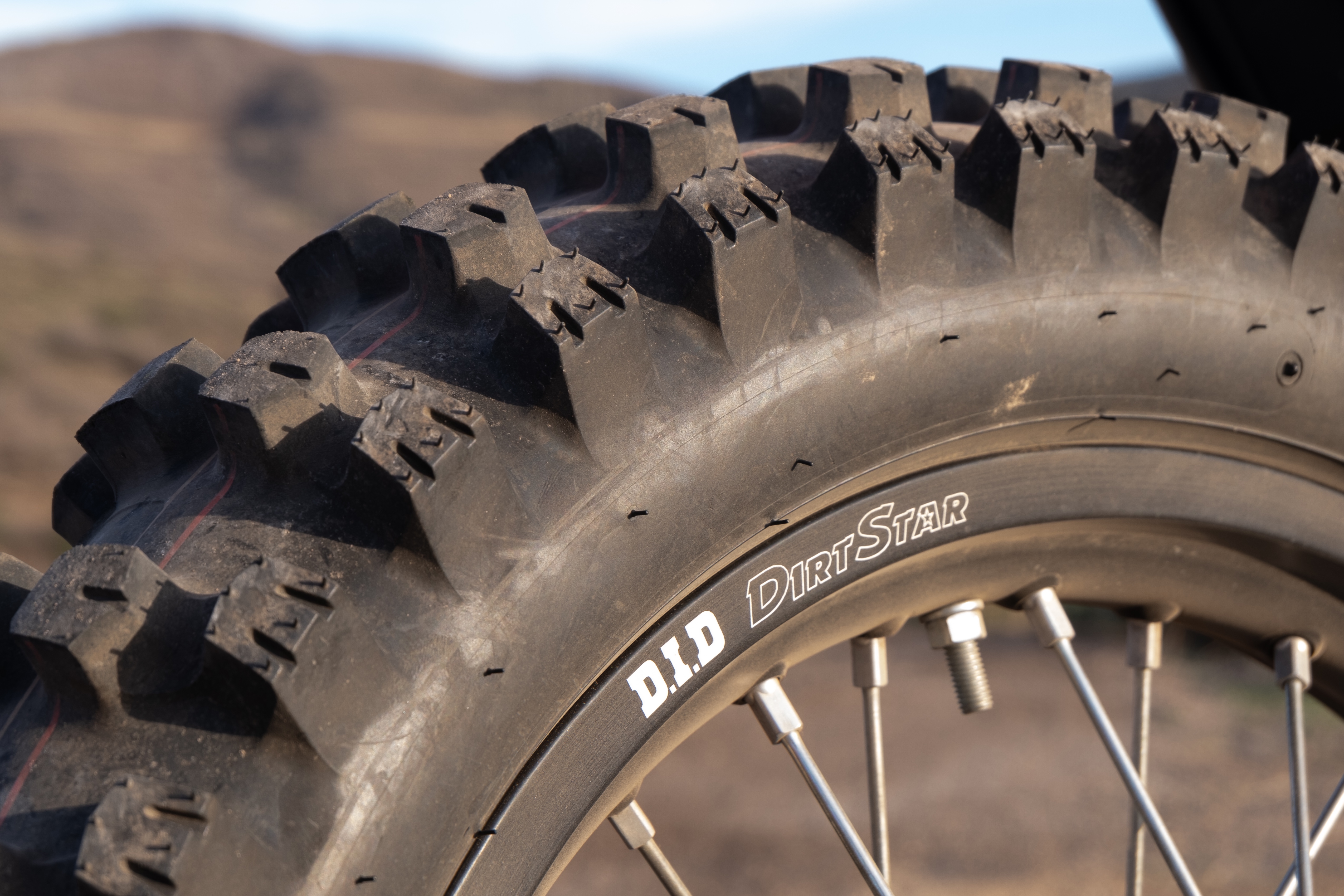 The tires on the CRF450RX.