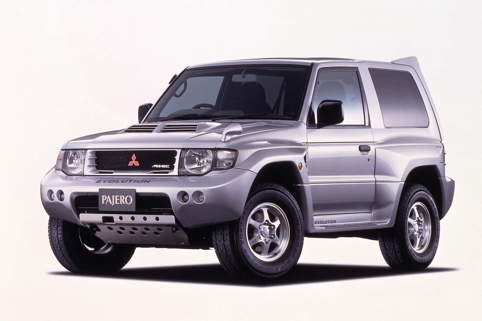 message-editor%2F1640287368951-mitsubishi_pajero-evolution_1997_pictures_1.jpg