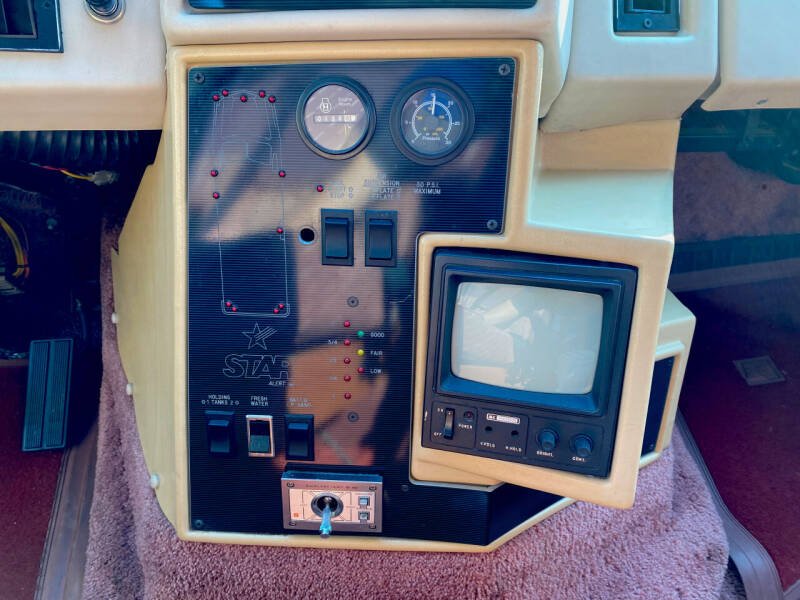 message-editor%2F1648486281059-1986-el-dorado-starfire-310-custom-class-a-motor-home11.jpg