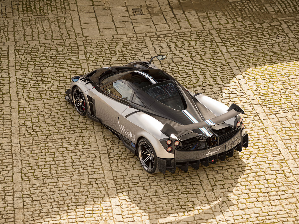 021916-pagani-huayra-bc-art-3.jpg