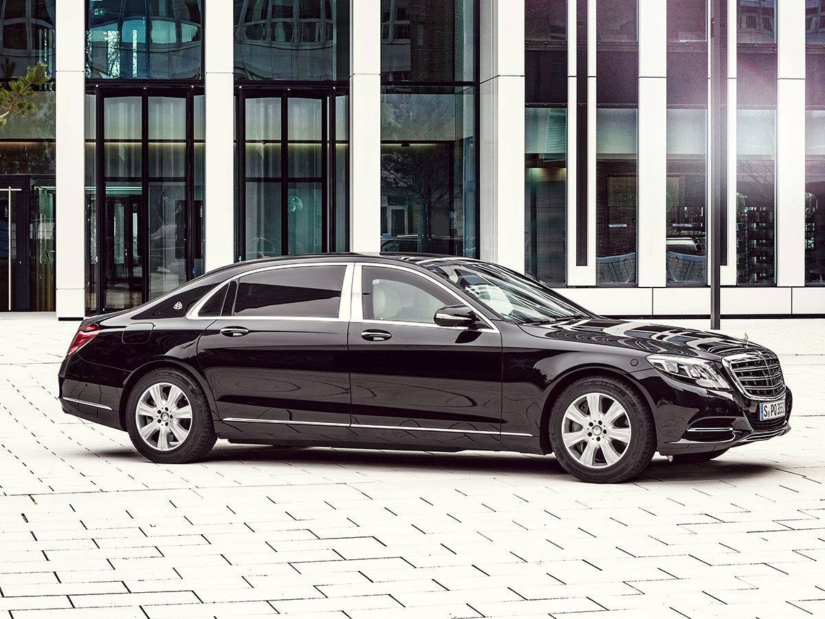 022316-mercedes-maybach-s600-guard-art.jpg