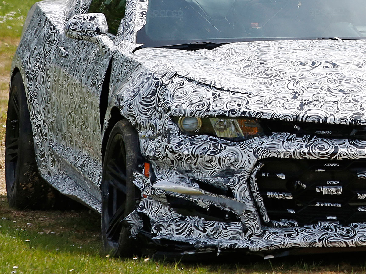 Watch a 2018 Chevrolet Camaro Z/28 Crash While Testing at the