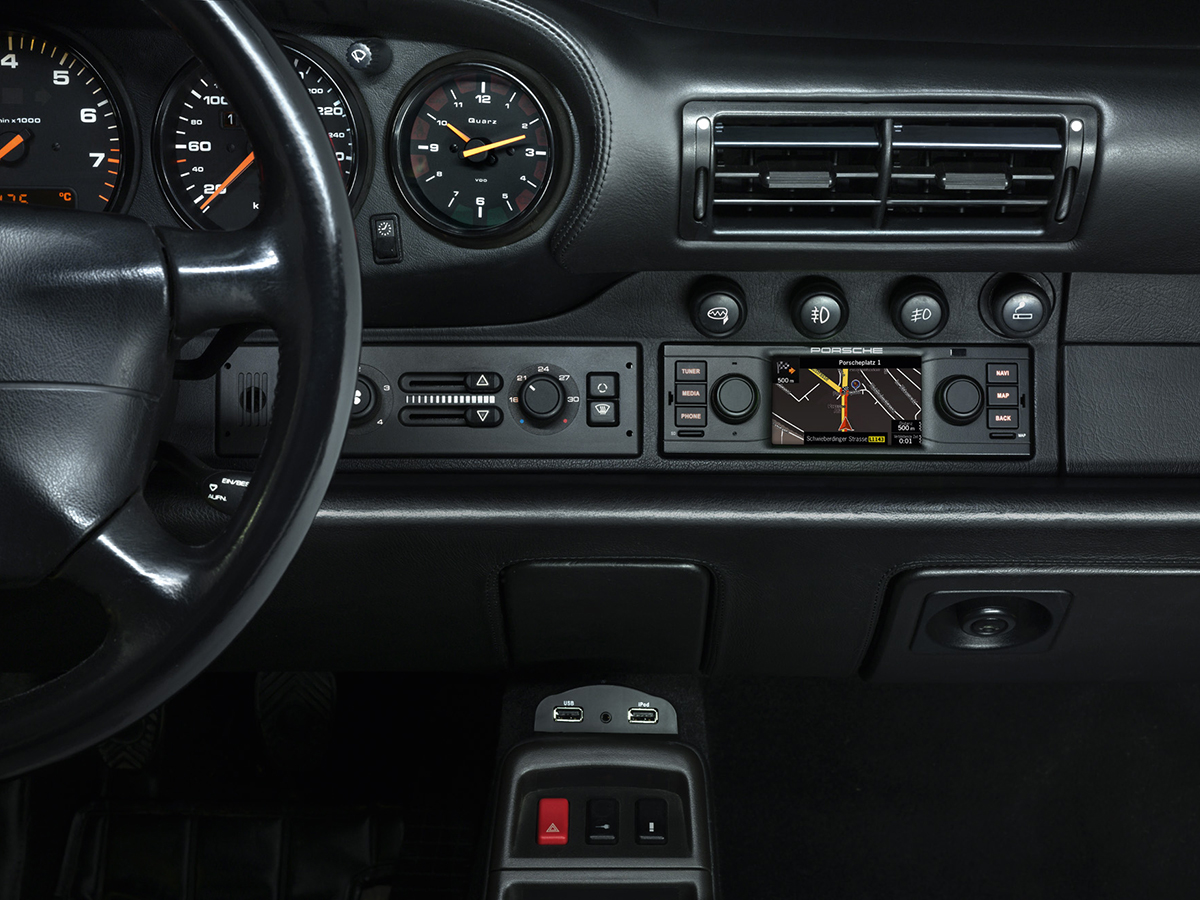 060116-porsche-911-tiny-nav-art.jpg