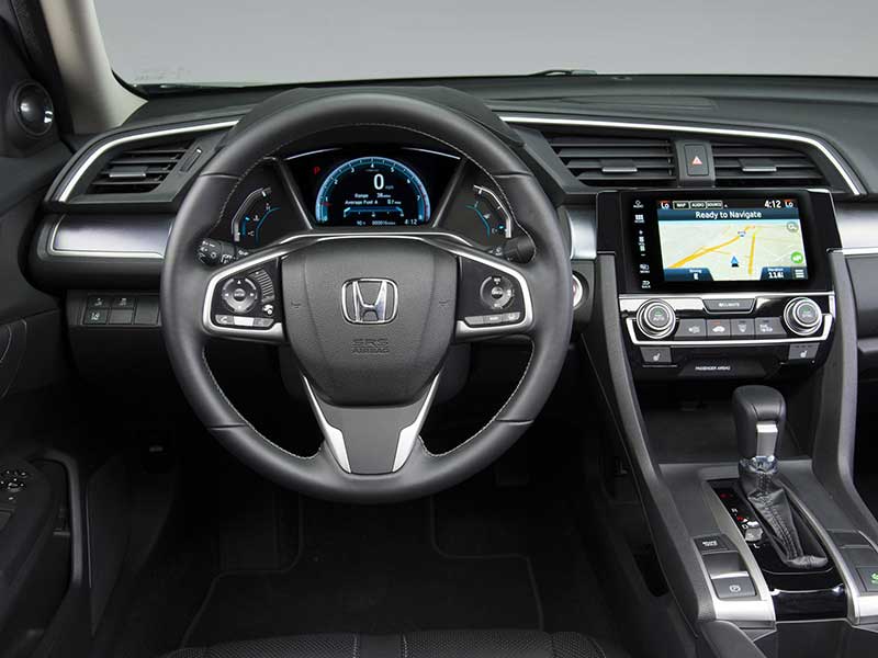 2016_civic_sedan_003.jpg
