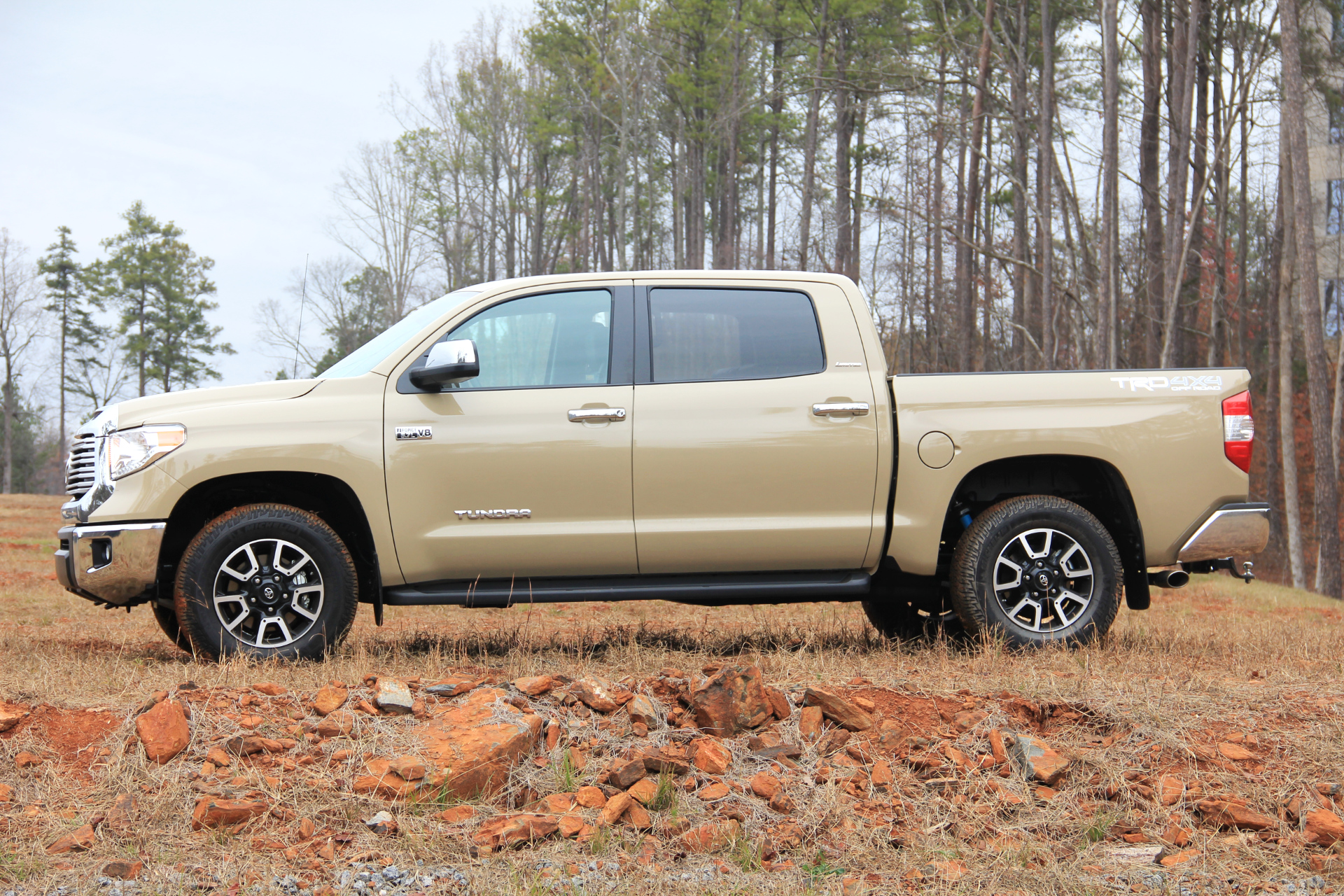 2017-toyota-tundra-trd-crewmax-4x4-side.jpg