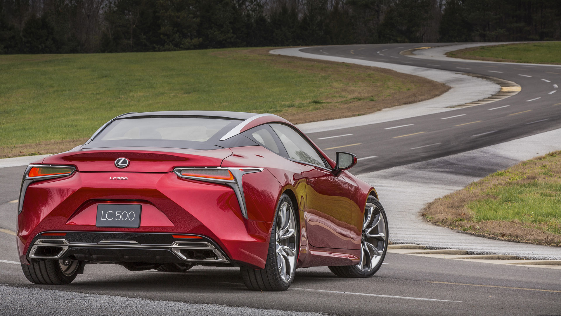 2017lexuslc500_ss_2.jpg
