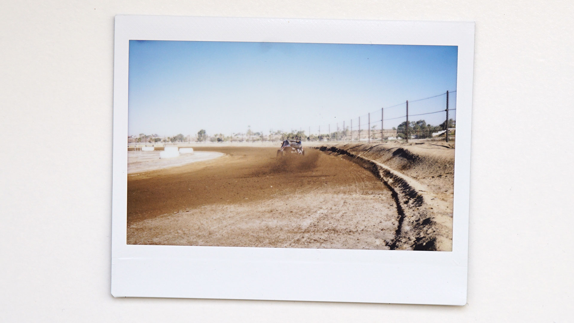 baja_instax_1_ss_8_0.jpg