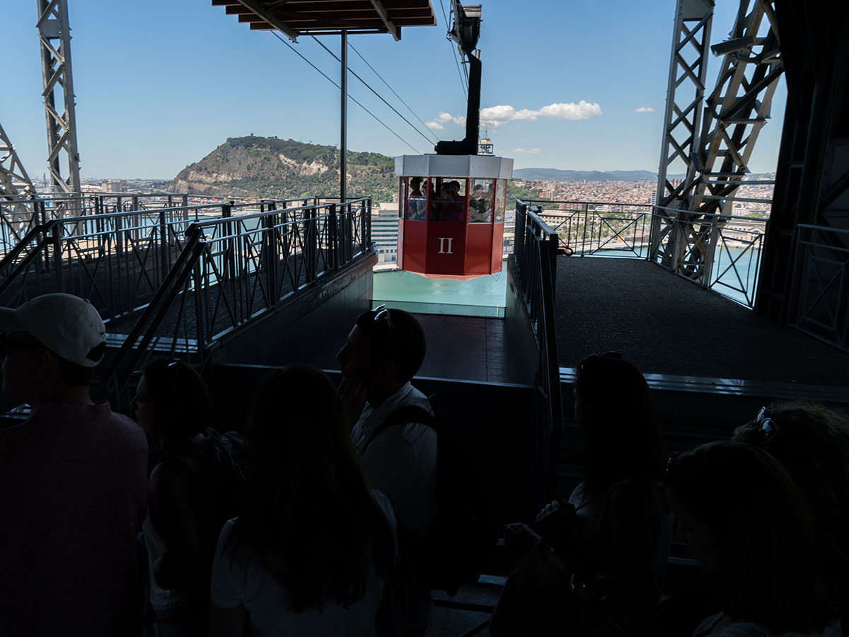 barcelona-city-guide-cable-car-art.jpg