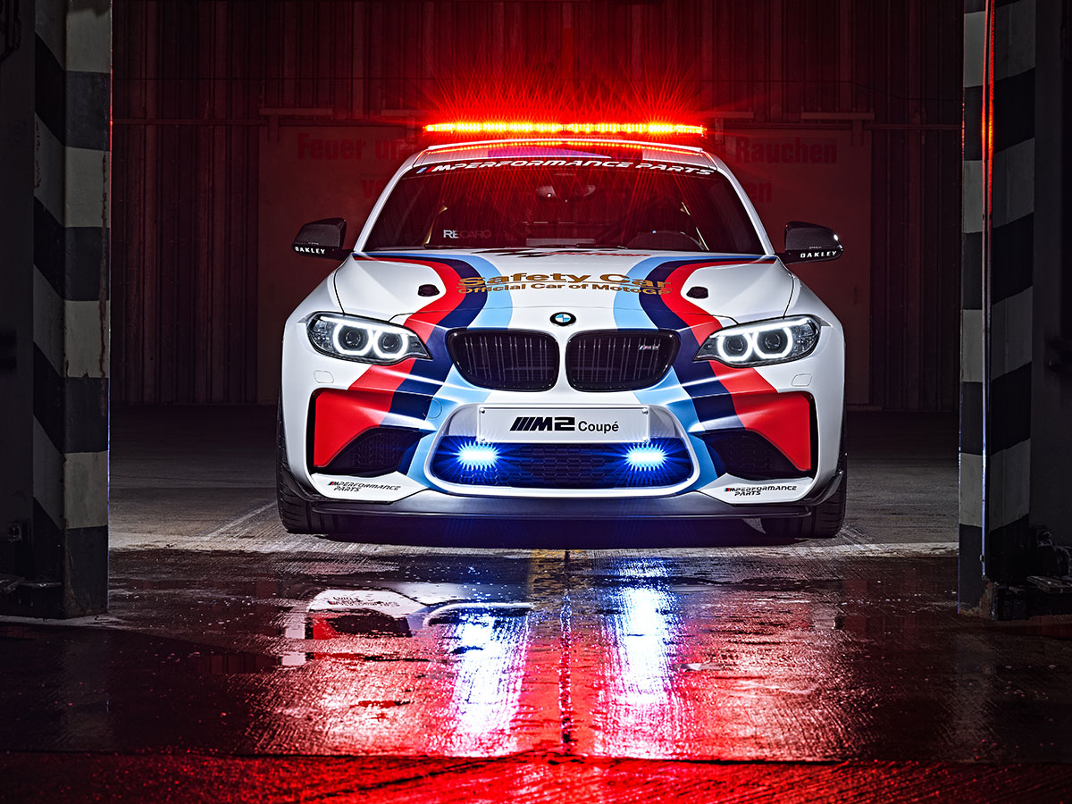 bmw-safety-car-art-1.jpg