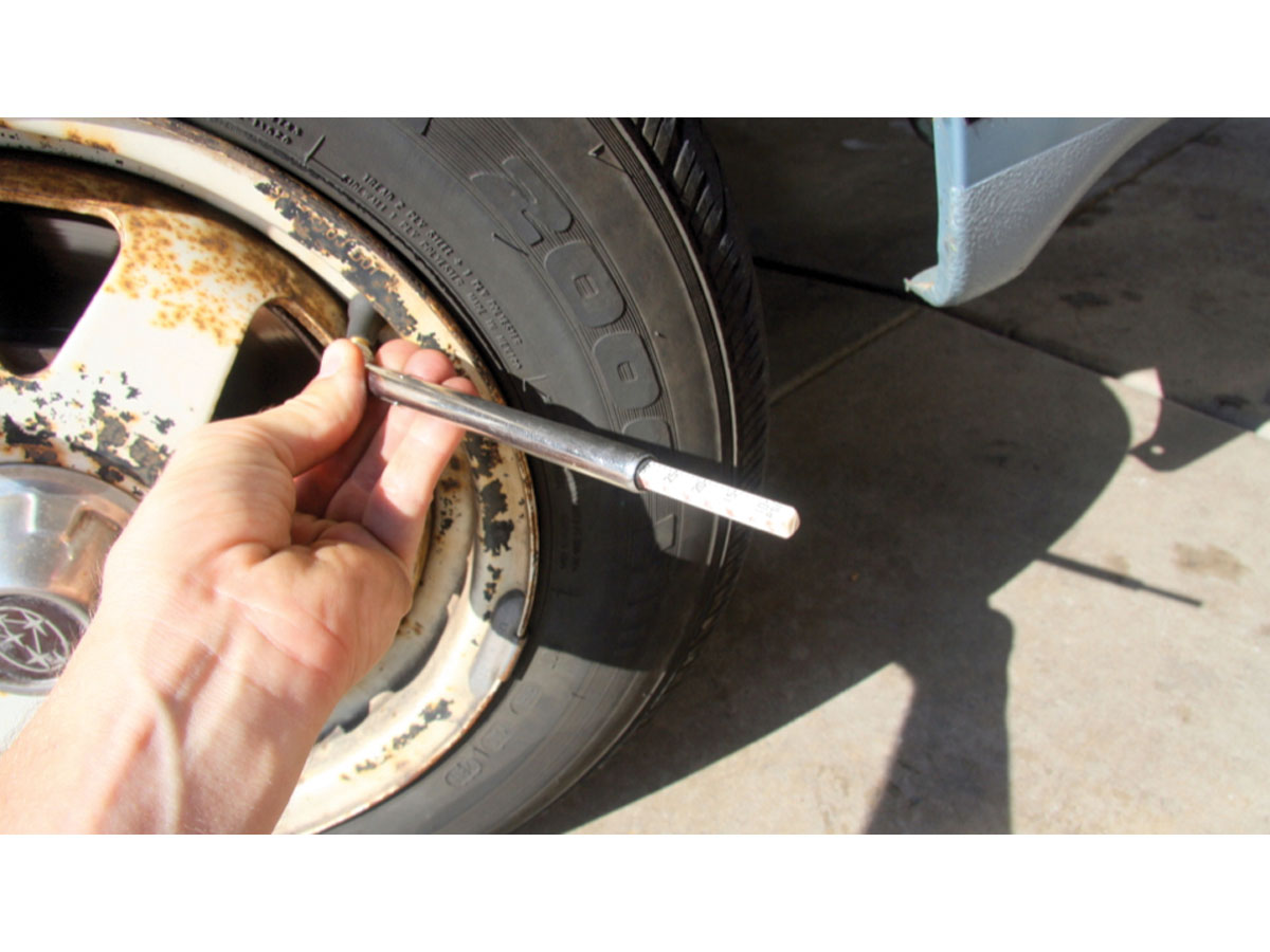 checktirepressure_inline1.jpg