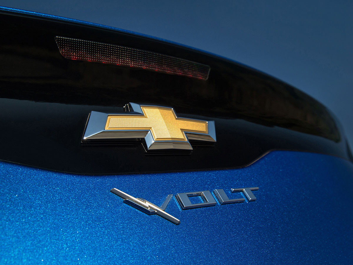 critics-notebook-2017-chevy-volt-art-3.jpg