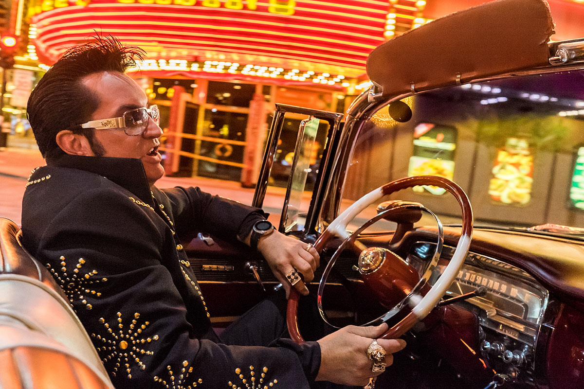 elvislasvegas_art_2_0.jpg
