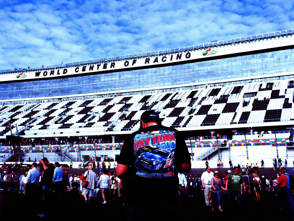 expired-at-daytona-500-art-14.jpg