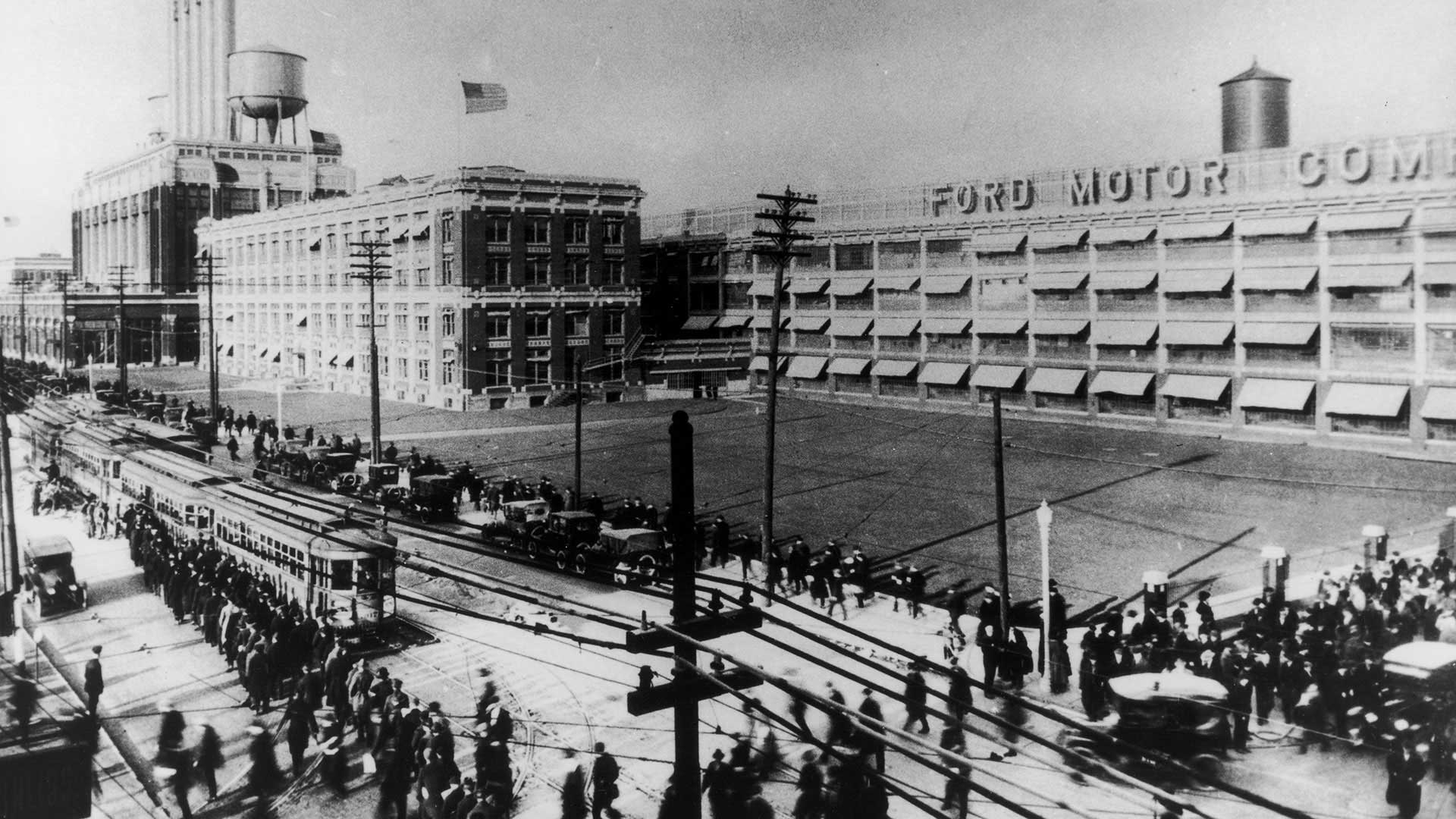 fordassemblyline_ss_7.jpg