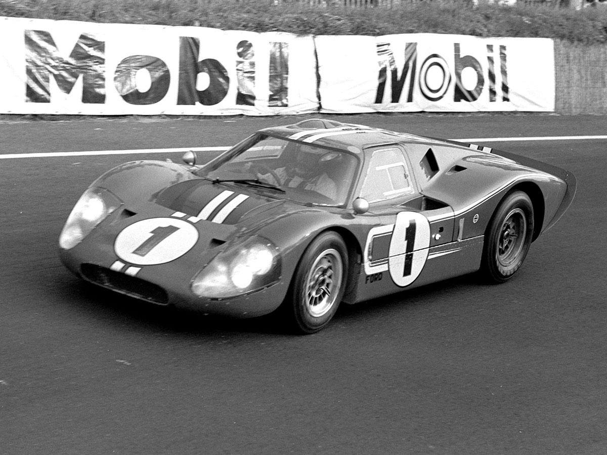 gt40-pebble-1967-winner-art-2.jpg