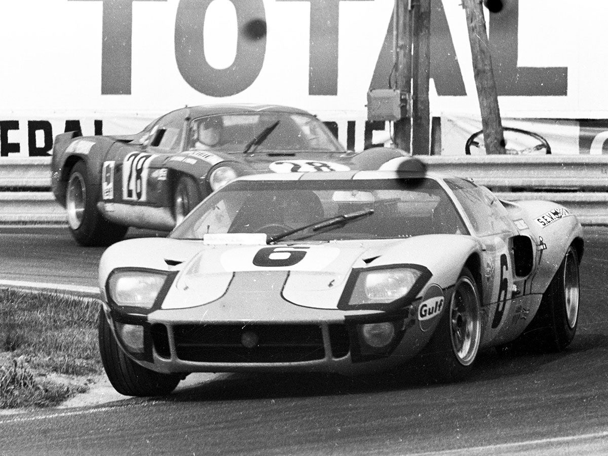 gt40-pebble-1969-winner-art.jpg