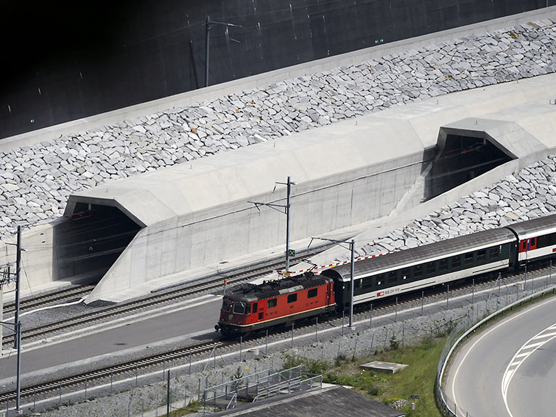 history-gotthard-base-tunnel-art-12.jpg