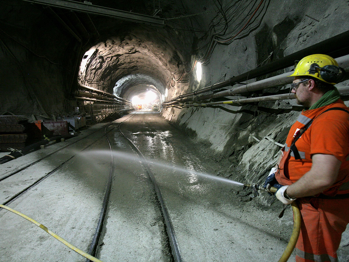 history-gotthard-base-tunnel-art-4.jpg