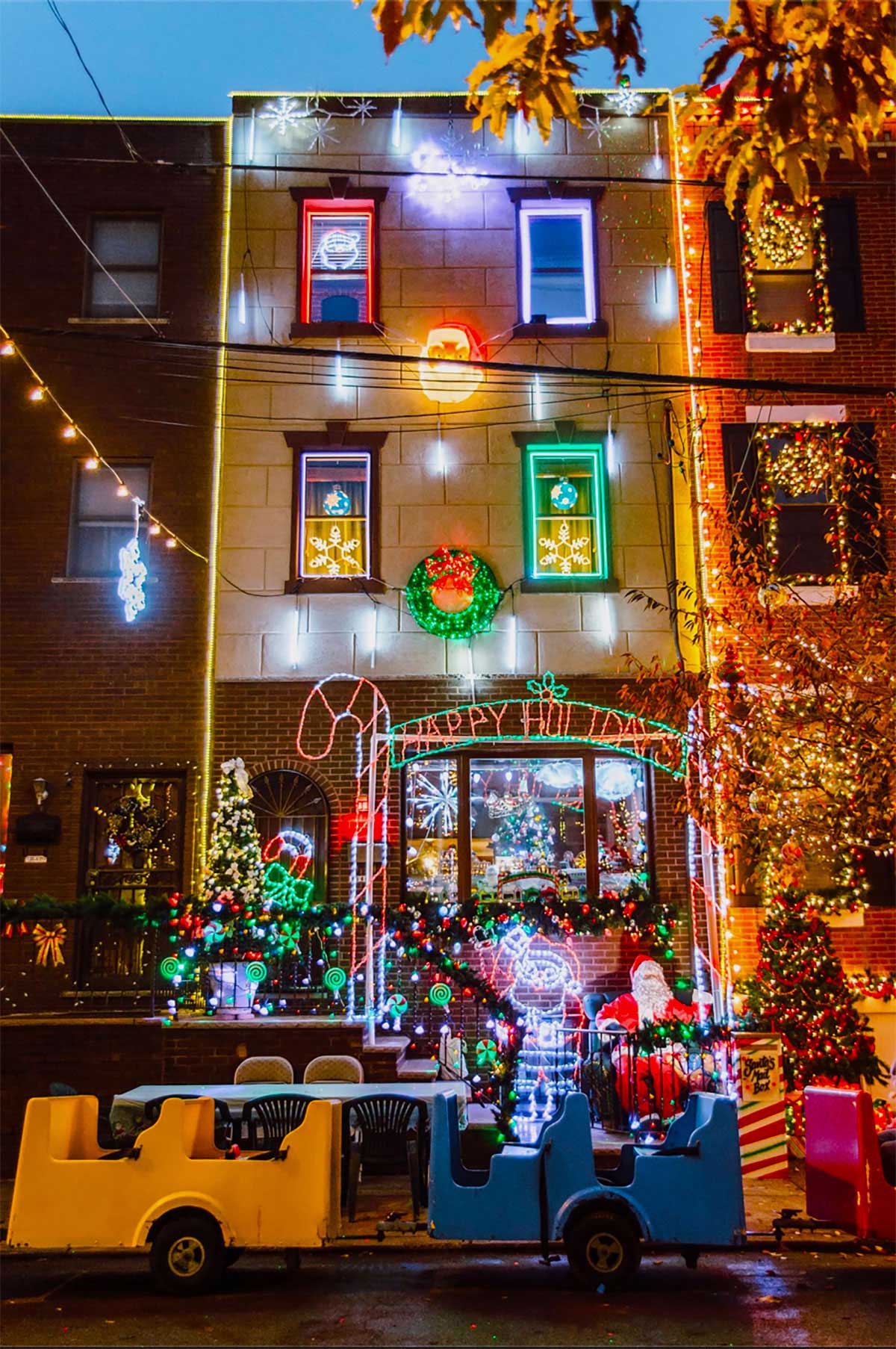 holidaystreets_13thstphilly_art.jpg